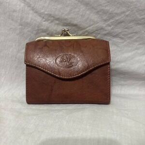 BUXTON TOP GRAIN COWWIDE EXTERIOR WALLET